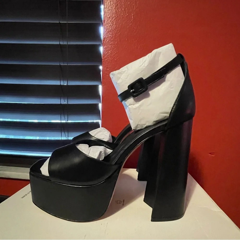 Schutz Lenne Blk Nappa Leather Sandal 9.5 NIB - Picture 5 of 11